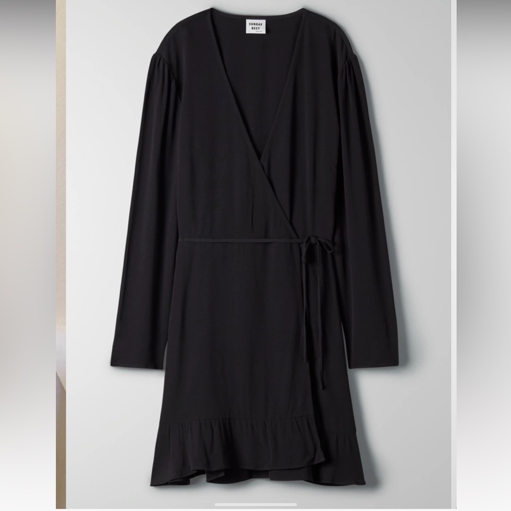 Aritzia Sunday Best Marion Dress 💟